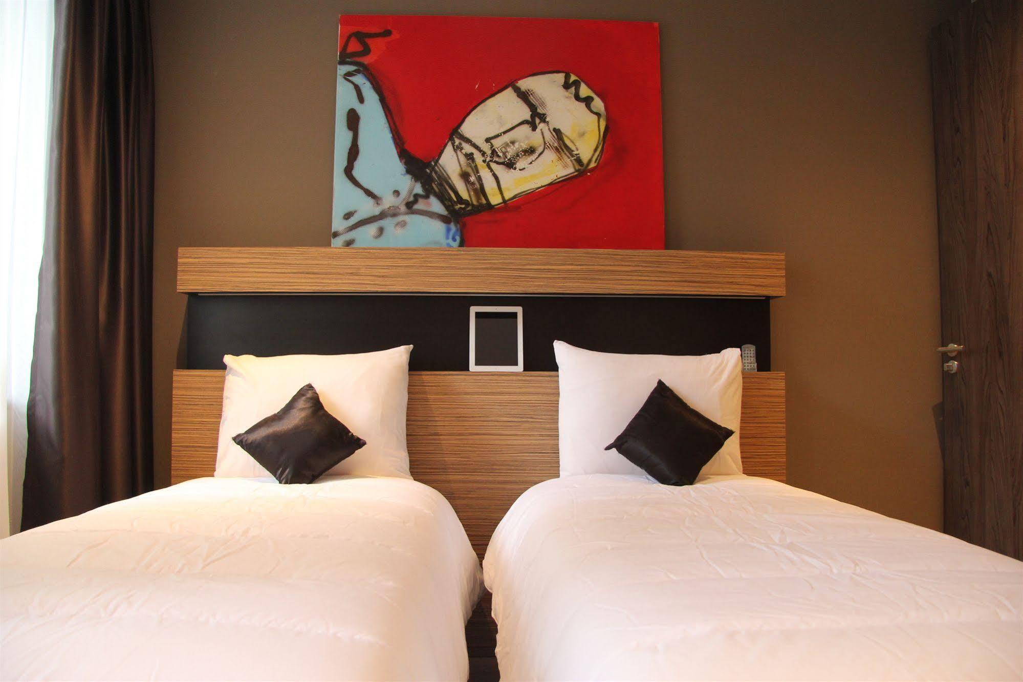 Dream Hotel Amsterdam Exterior photo